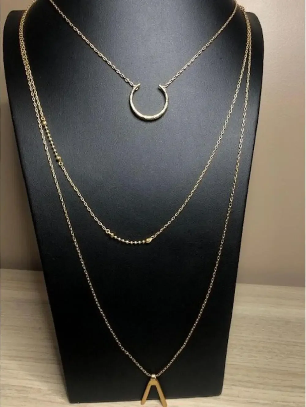 B2620 Madewell Gold Tone Layered Necklace  Crescent Moon Beaded Multi-Strand - Picture 2 of 3